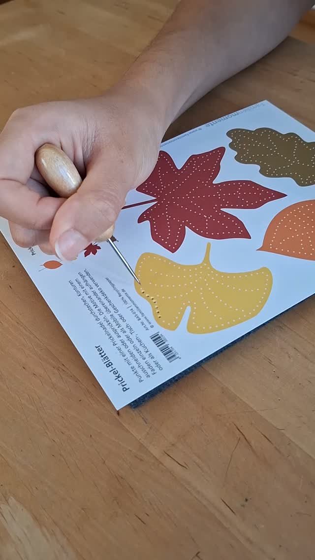 🍂🍁 Herbstzeit ist Prickelzeit 🍁🍂 und wo findet ihr so viele schöne Prickelvorlagen? 🍂🍂 

Natürlich bei Familienmomente im Shop unter www.familienmomente.de 🍂🍂

Unter unserer eigenen Marke PRICOMO stellen wir mit viel Liebe zum Detail immer wieder neue Prickelvorlagen her. 

Wer weiß,  welche zuletzt bei uns eingezogen sind?

Schreibt's in die Kommentare ⬇️⬇️ unter allen richtigen Antworten verlose ich ein Set davon 💫💫

#familienmomente #jedenmomentwertvollgestalten #prickeln #pricomo #herbstzeitistprickelzeit